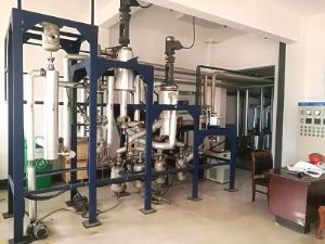 《探索创新：分子蒸馏器...